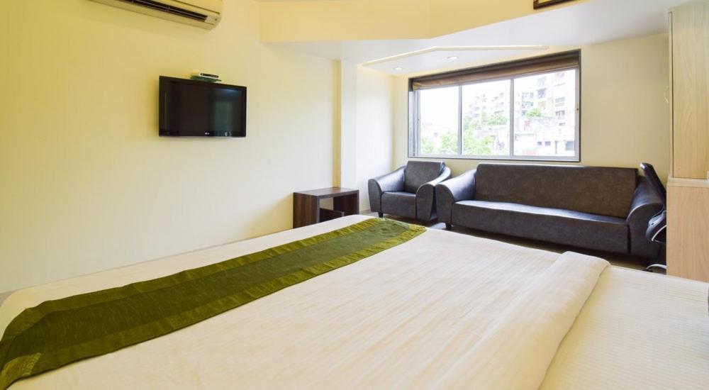 Hotel Palliate Ahmedabad Exterior photo