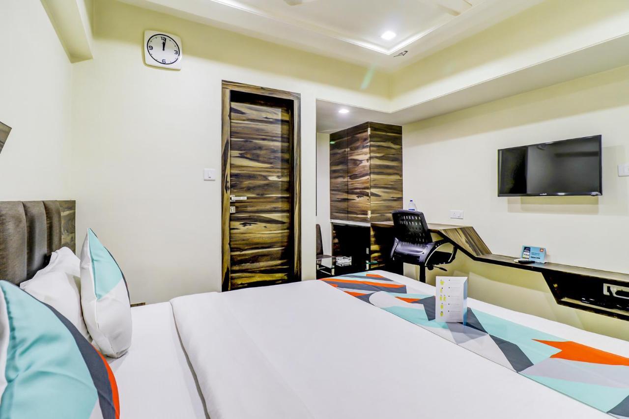 Hotel Palliate Ahmedabad Exterior photo